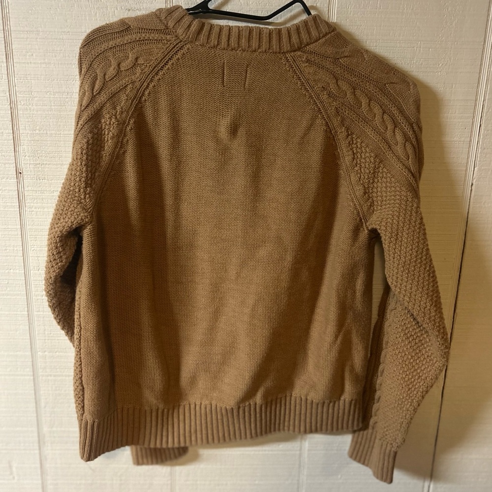 Gap Classic Cable-Knit Sweater - Picture 2 of 4